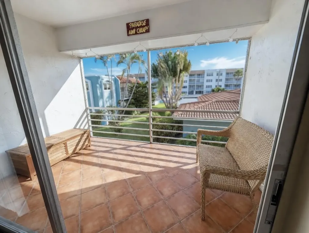 1430 S Lakeside Drive Lake Worth Beach FL 33460