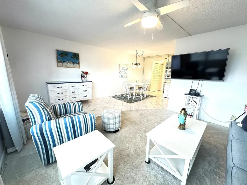 131 Oakridge J Deerfield Beach FL 33442
