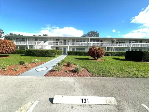 131 Oakridge J Deerfield Beach FL 33442
