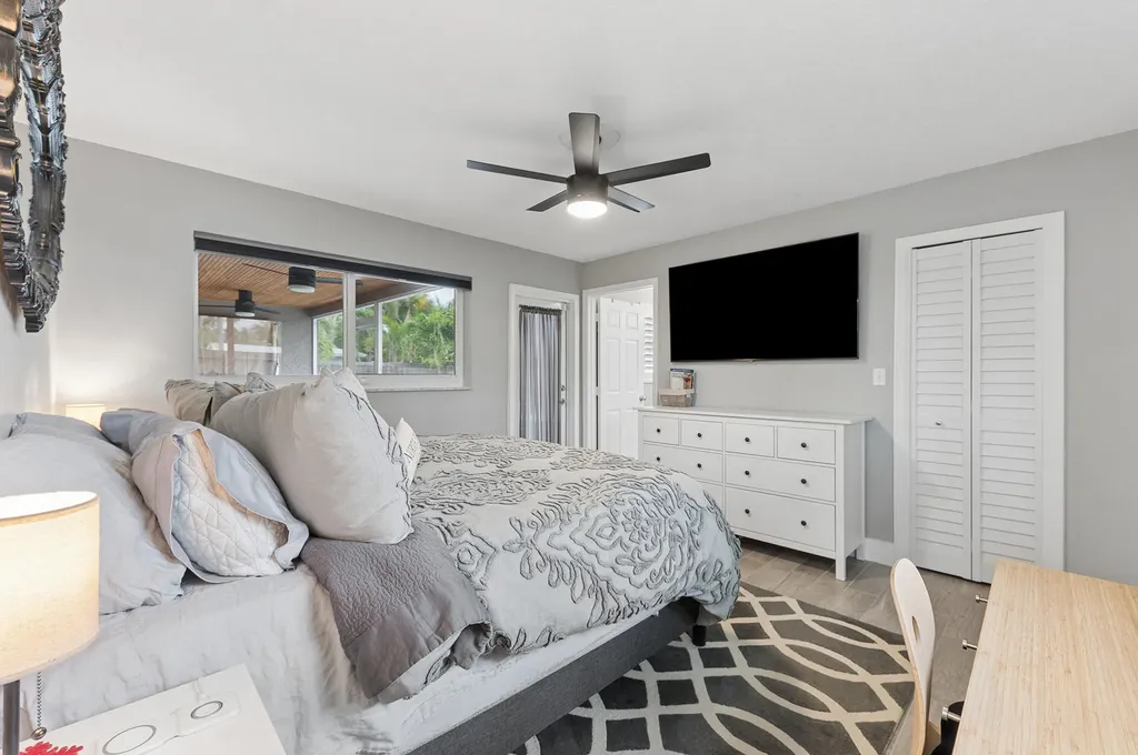 282 NE 27th Court Boca Raton FL 33431