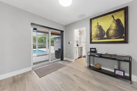282 NE 27th Court Boca Raton FL 33431