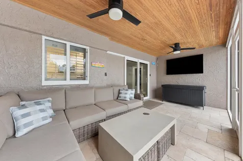 282 NE 27th Court Boca Raton FL 33431