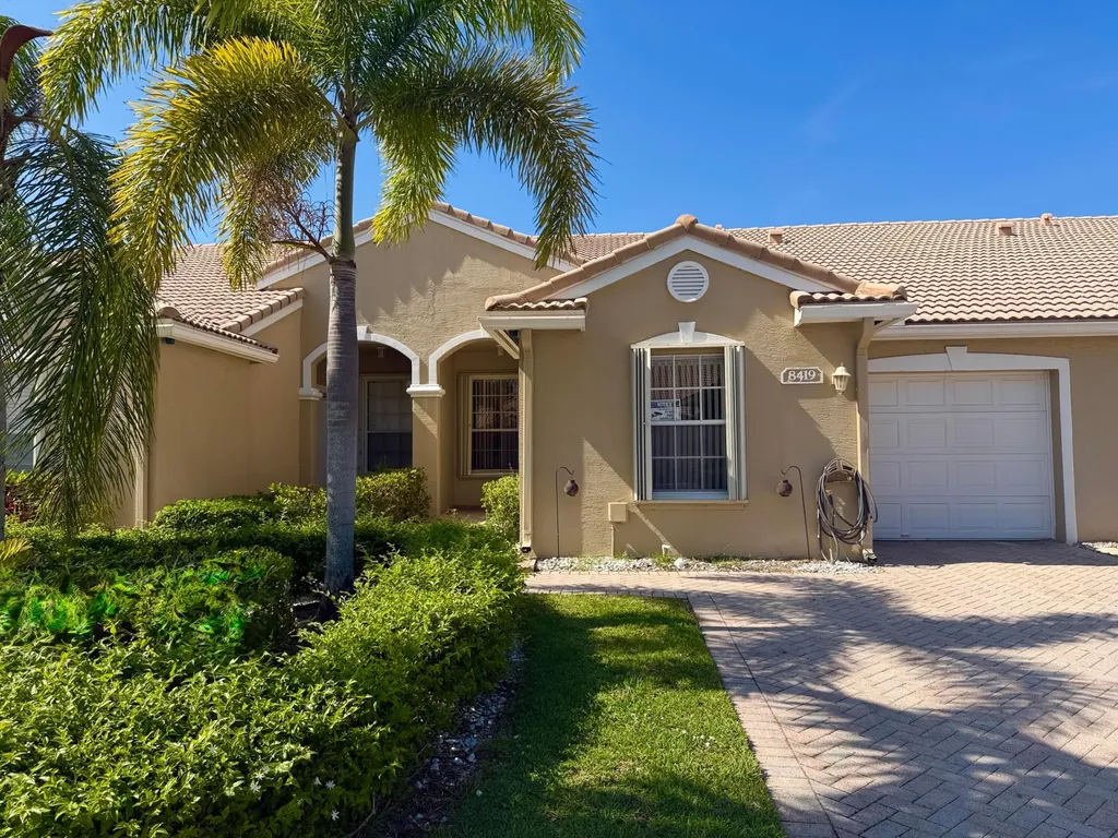 8419 Long Bay West Palm Beach FL 33411