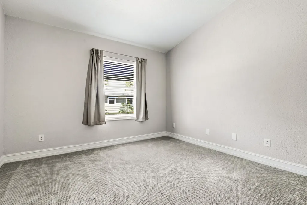 1741 NE 4th Avenue Fort Lauderdale FL 33305