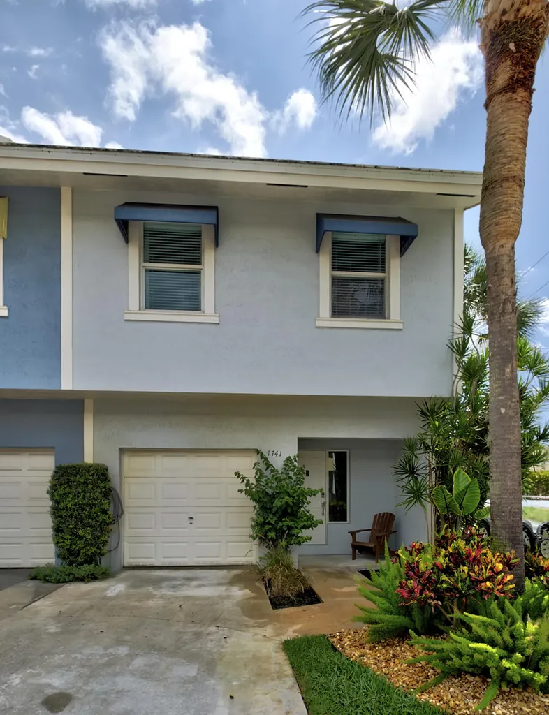 1741 NE 4th Avenue Fort Lauderdale FL 33305