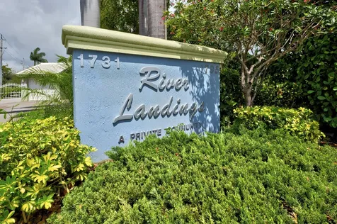 1741 NE 4th Avenue Fort Lauderdale FL 33305