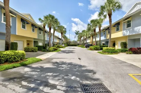 1741 NE 4th Avenue Fort Lauderdale FL 33305
