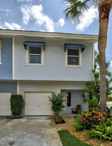1741 NE 4th Avenue Fort Lauderdale FL 33305