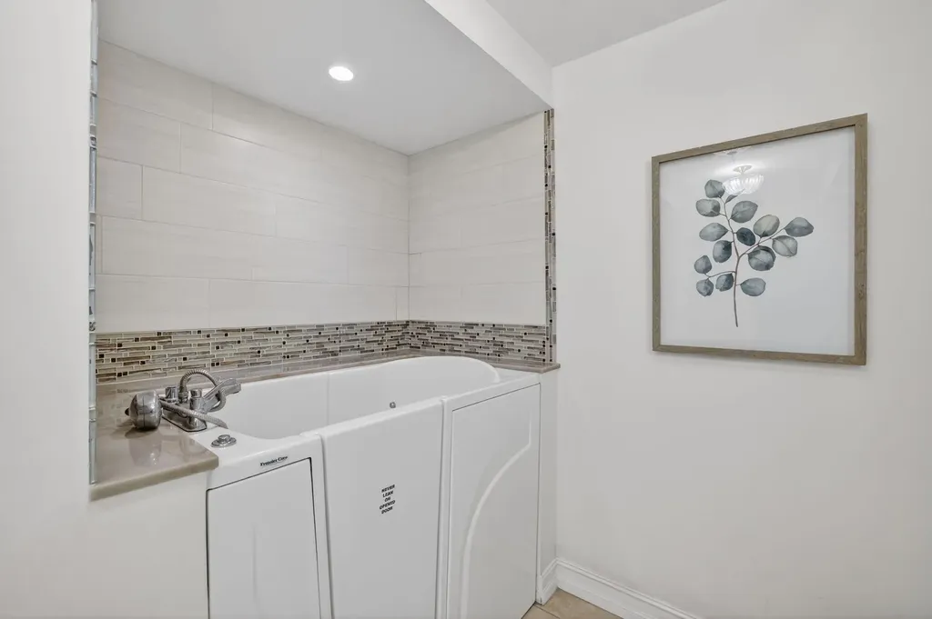 2000 S Ocean Drive Fort Lauderdale FL 33316