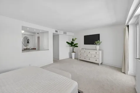 2000 S Ocean Drive Fort Lauderdale FL 33316