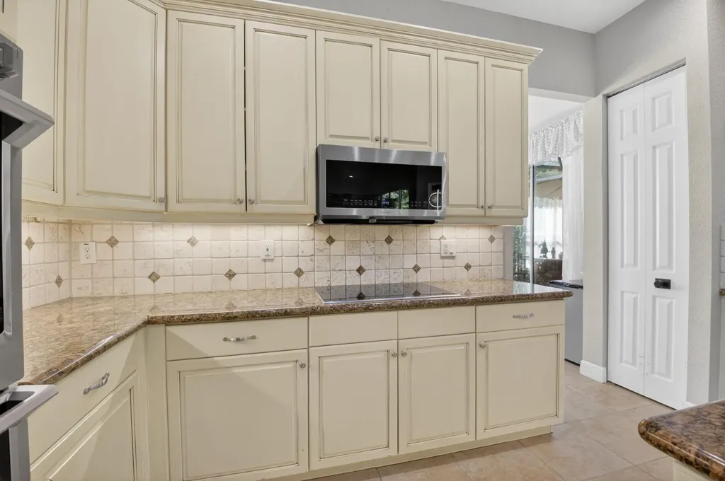 9520 Barletta Winds Point Delray Beach FL 33446