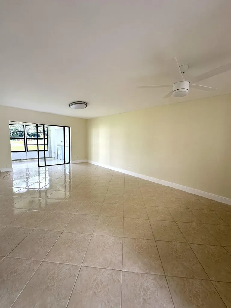 9440 SW 8th Street Boca Raton FL 33428