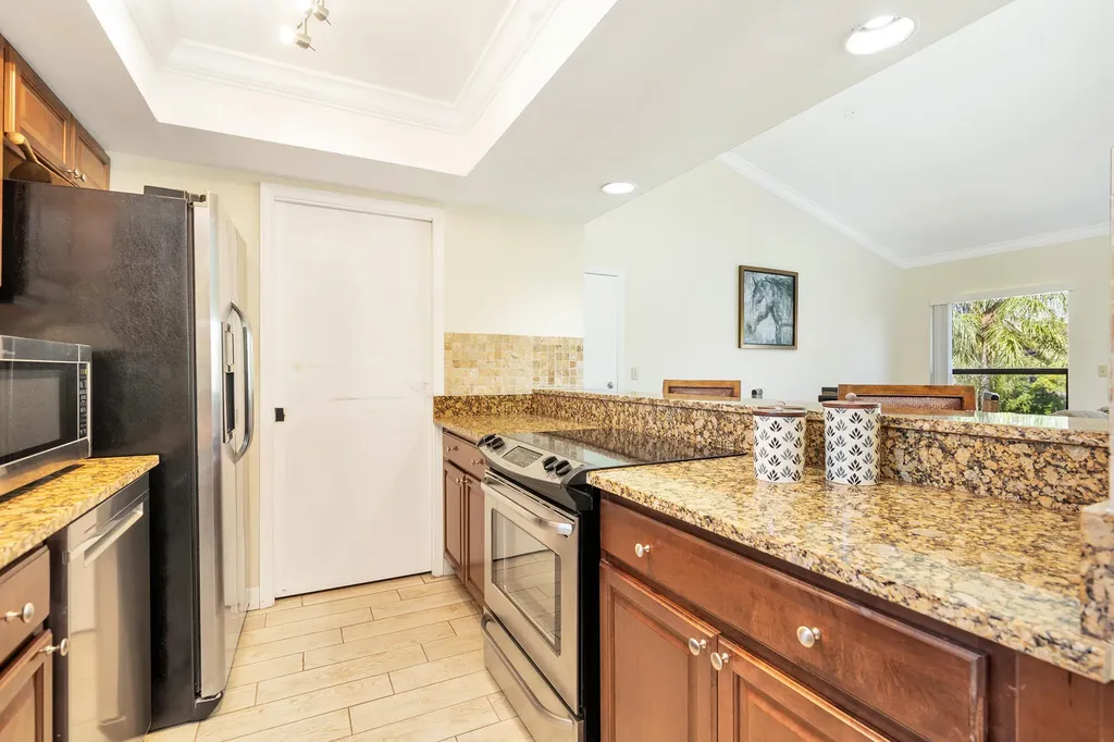 11863 Wimbledon Circle Wellington FL 33414