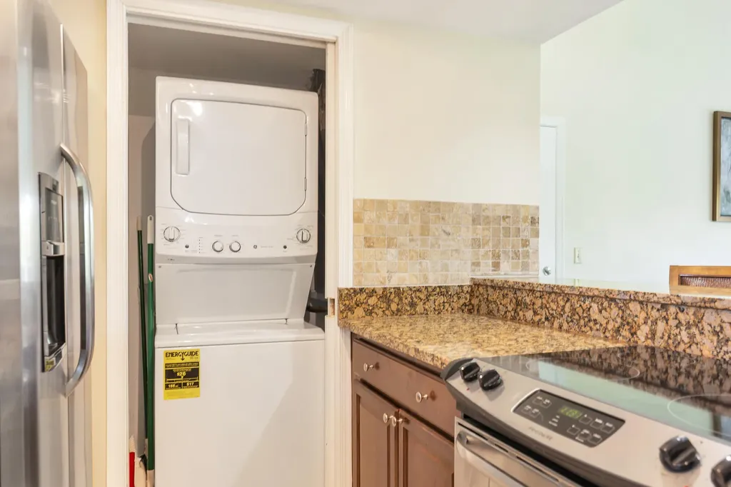 11863 Wimbledon Circle Wellington FL 33414
