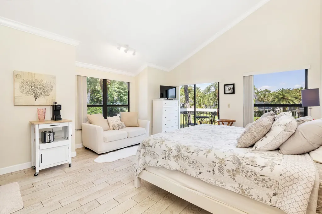 11863 Wimbledon Circle Wellington FL 33414