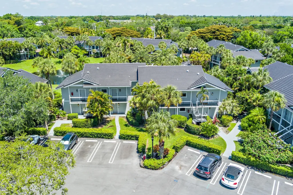 11863 Wimbledon Circle Wellington FL 33414