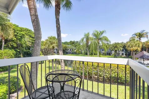 11863 Wimbledon Circle Wellington FL 33414