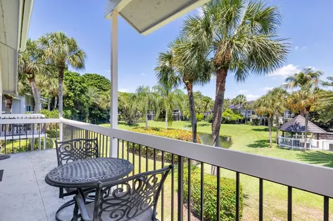 11863 Wimbledon Circle Wellington FL 33414