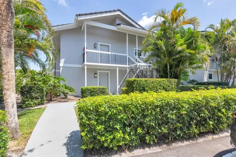 11863 Wimbledon Circle Wellington FL 33414