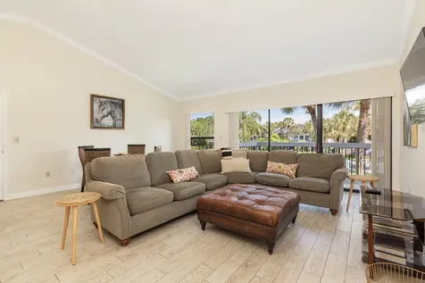 11863 Wimbledon Circle Wellington FL 33414