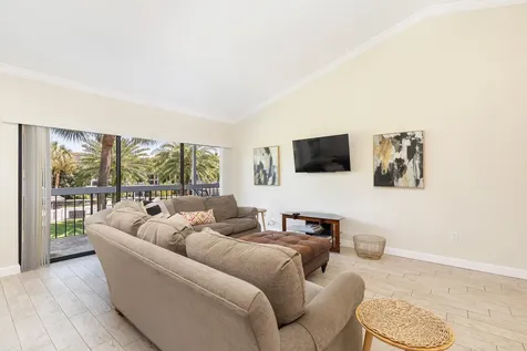 11863 Wimbledon Circle Wellington FL 33414