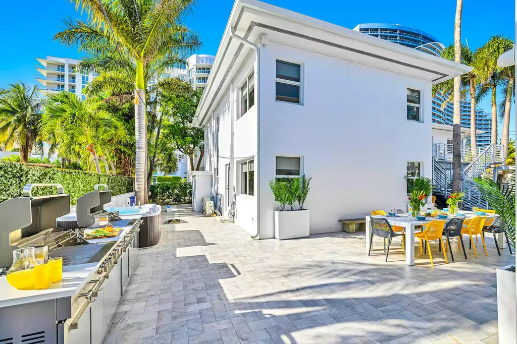 347 N Birch Road Fort Lauderdale FL 33304