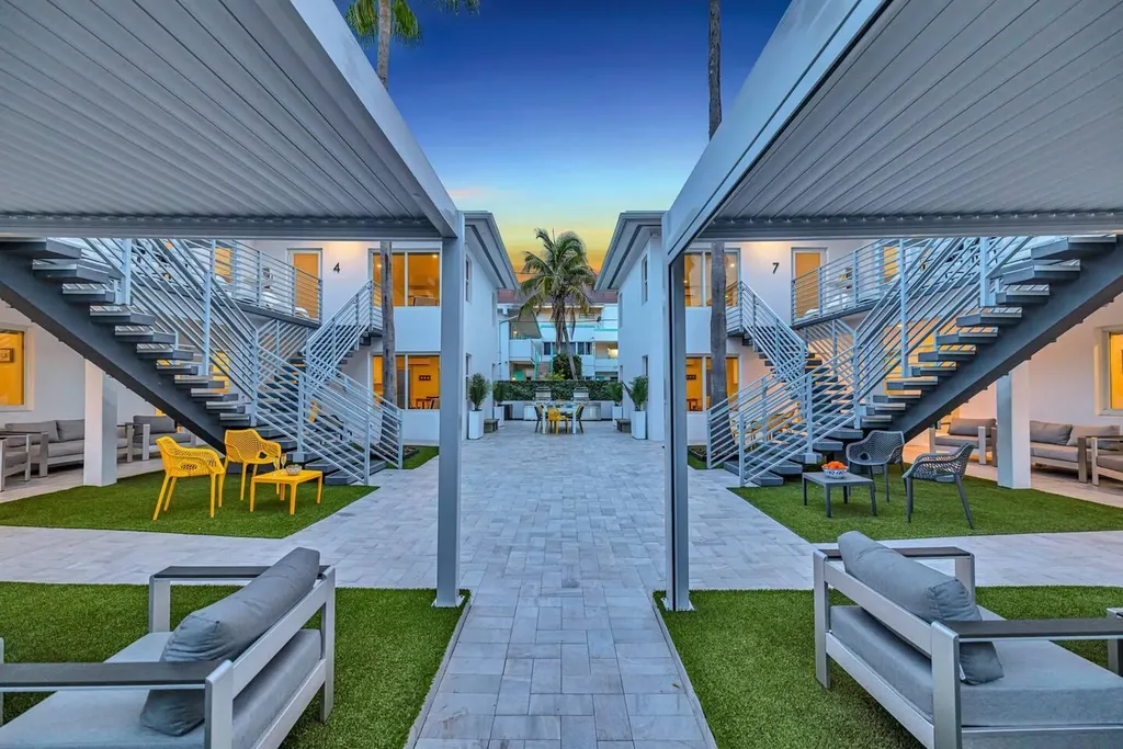 347 N Birch Road Fort Lauderdale FL 33304