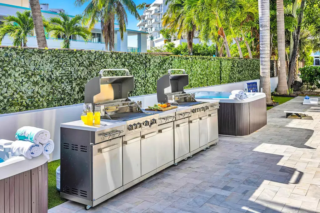 347 N Birch Road Fort Lauderdale FL 33304