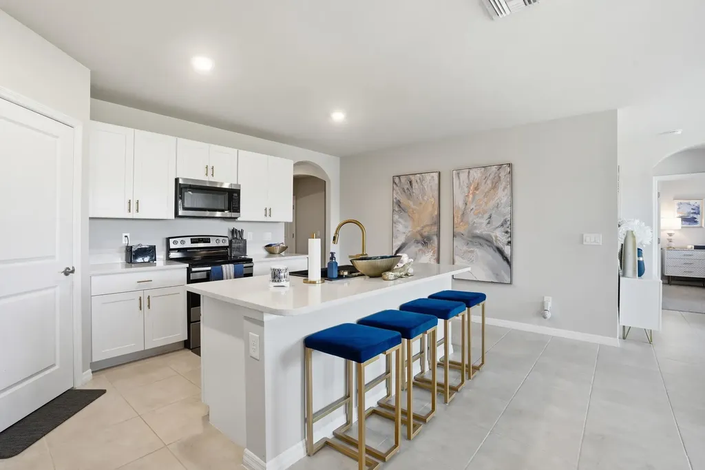 8909 Cascade Price Circle North Fort Myers FL 33917