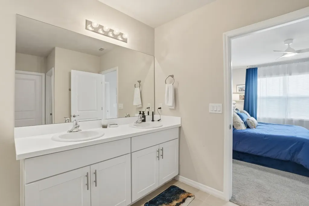 8909 Cascade Price Circle North Fort Myers FL 33917