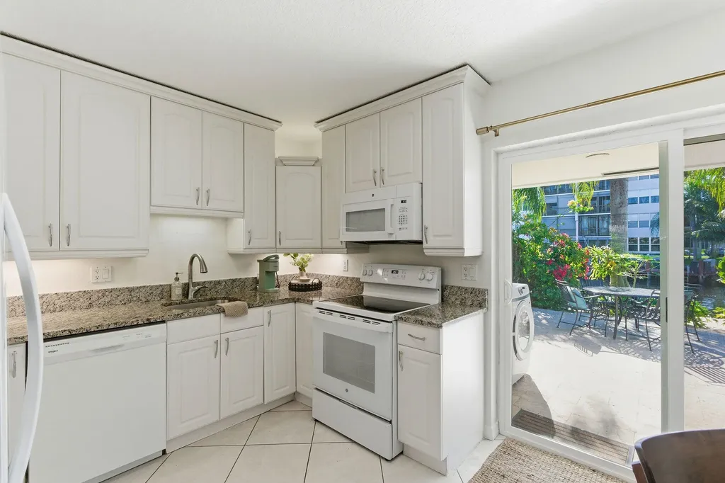 1850 SE 7th Street Pompano Beach FL 33060