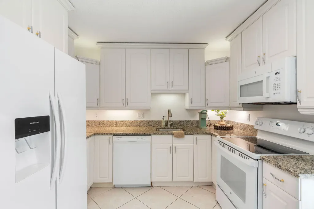 1850 SE 7th Street Pompano Beach FL 33060