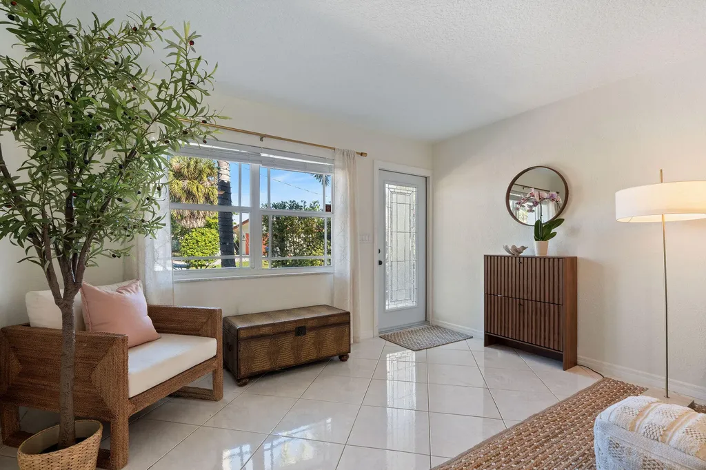 1850 SE 7th Street Pompano Beach FL 33060