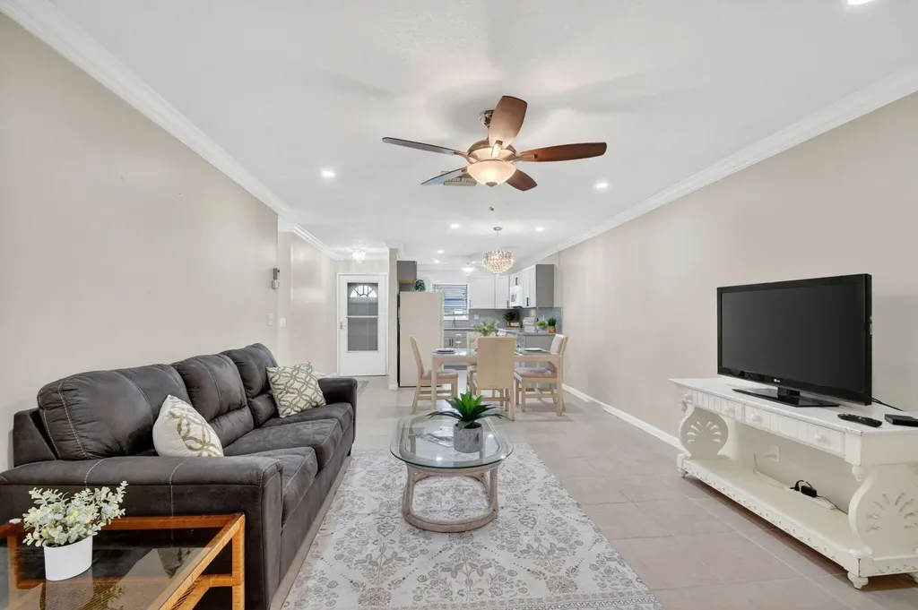 2787 Dudley Drive West Palm Beach FL 33415