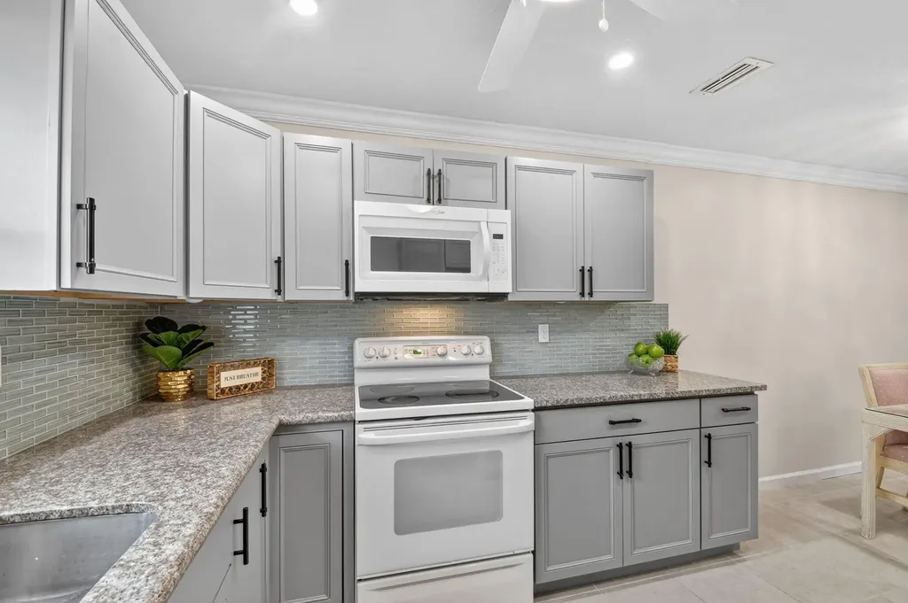 2787 Dudley Drive West Palm Beach FL 33415