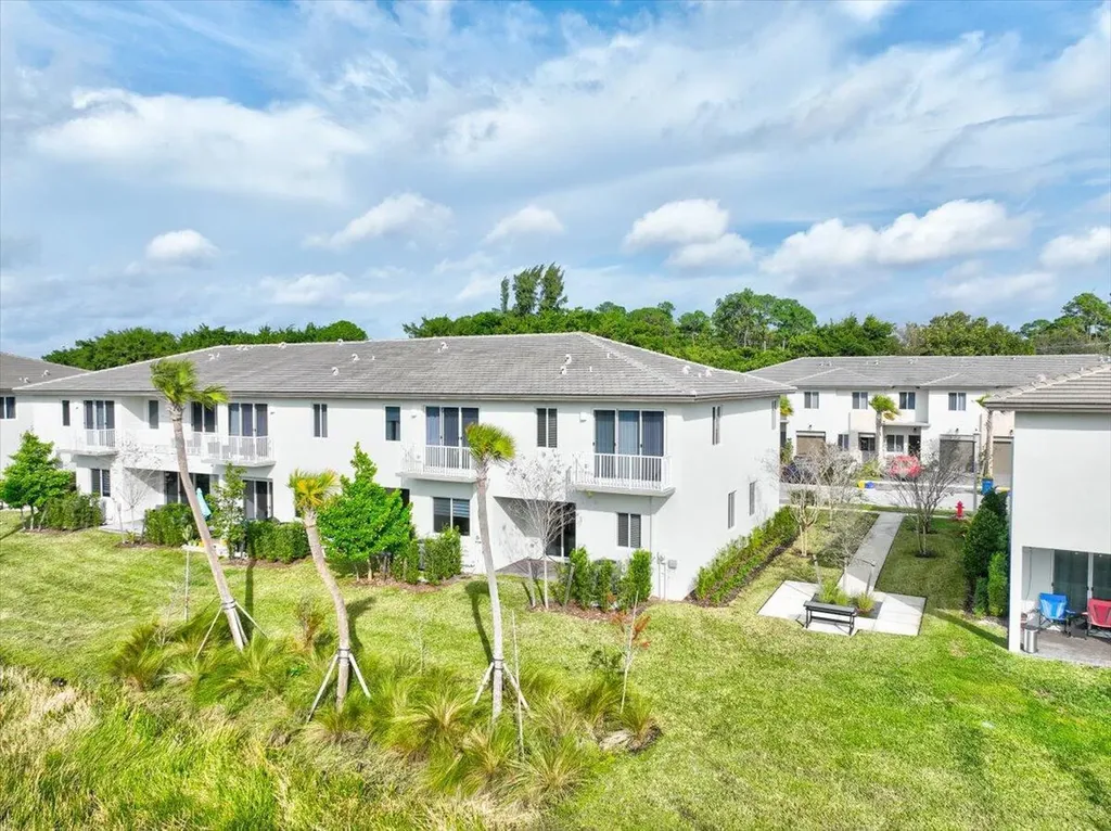 1451 Pioneer Way Royal Palm Beach FL 33411