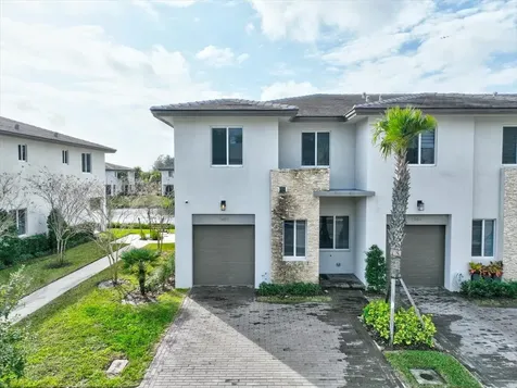 1451 Pioneer Way Royal Palm Beach FL 33411