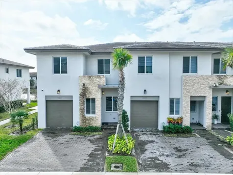 1451 Pioneer Way Royal Palm Beach FL 33411