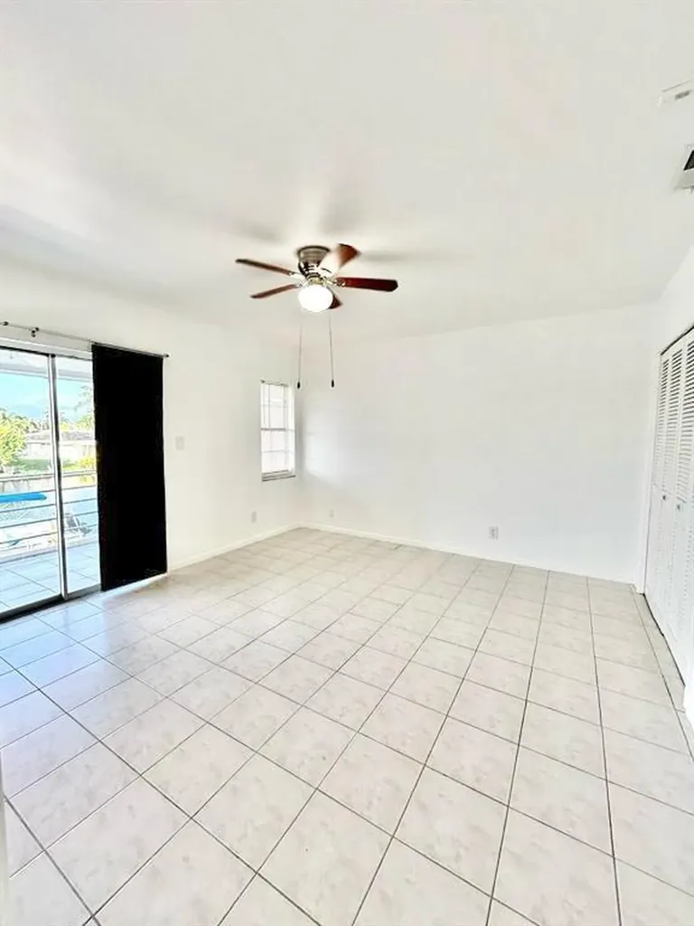 1004 Pine Drive Pompano Beach FL 33060