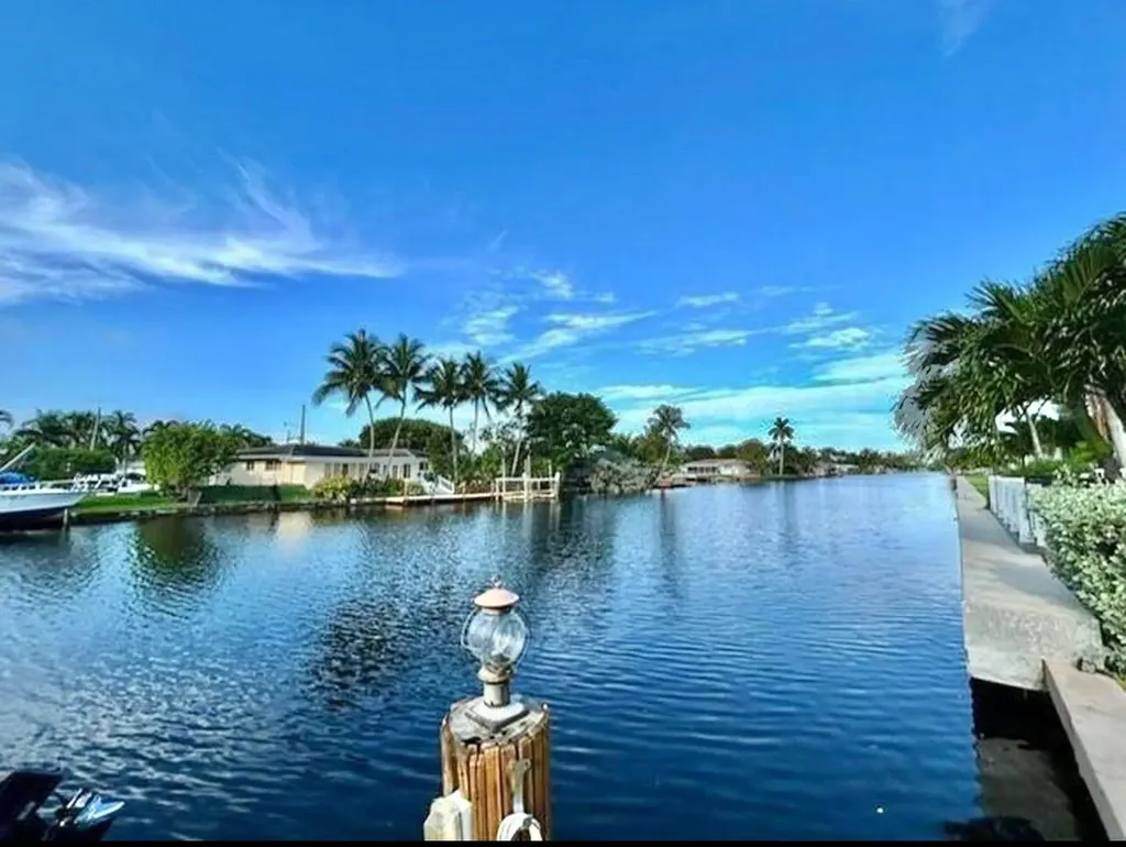 1004 Pine Drive Pompano Beach FL 33060