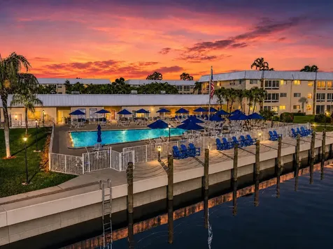 10 Colonial Club Drive Boynton Beach FL 33435