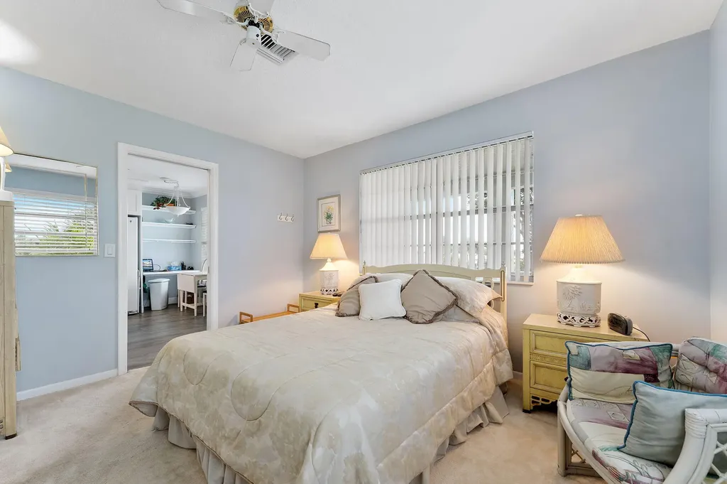 2401 Del-aire Boulevard E Delray Beach FL 33445