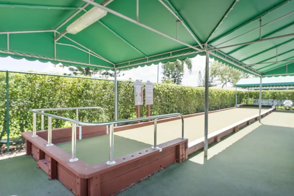 2401 Del-aire Boulevard E Delray Beach FL 33445