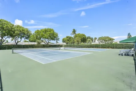 2401 Del-aire Boulevard E Delray Beach FL 33445