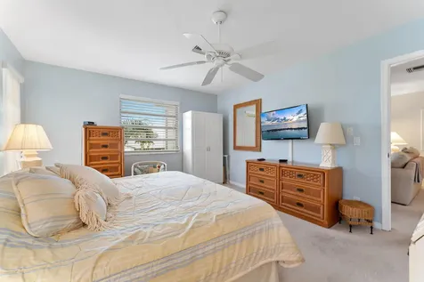 2401 Del-aire Boulevard E Delray Beach FL 33445