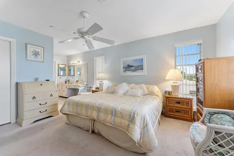 2401 Del-aire Boulevard E Delray Beach FL 33445