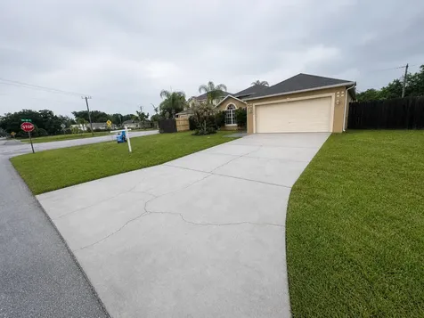 3426 NW 38th Avenue Okeechobee FL 34972