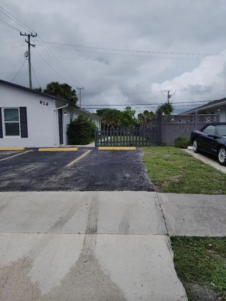 614 Holly Drive Palm Beach Gardens FL 33410