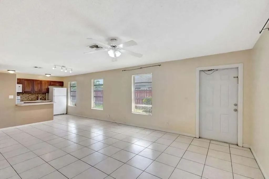 614 Holly Drive Palm Beach Gardens FL 33410