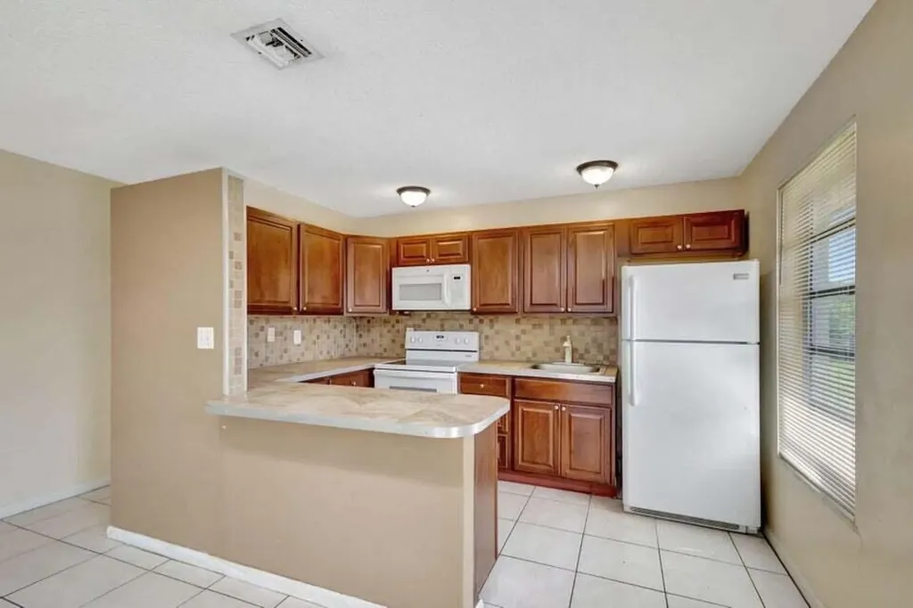 614 Holly Drive Palm Beach Gardens FL 33410